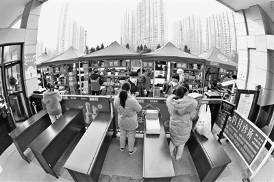 “疫情大考”下，快遞業給出的答卷你滿意嗎