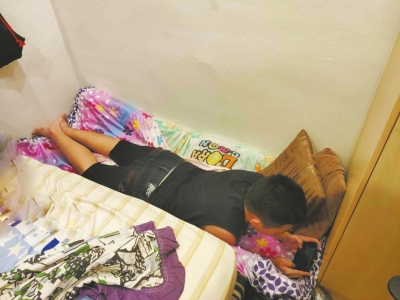 付款后資金被凍結(jié) 多位海外留學(xué)生遭遇網(wǎng)購國際機(jī)票騙局