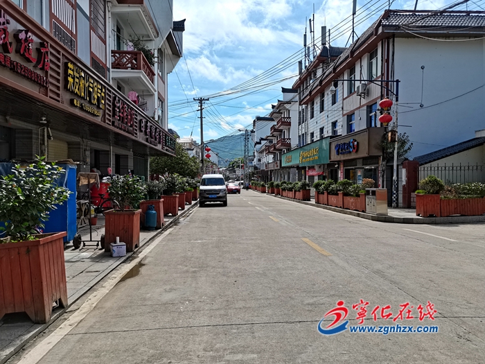 寧化縣湖村鎮：創新管理機制打造集鎮“樣板街”