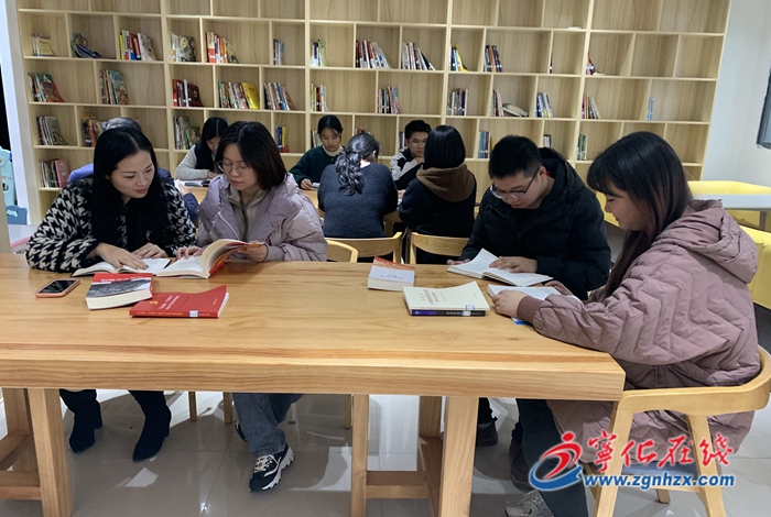 寧化城南：開展“清風(fēng)”讀書會，提升干部能力素質(zhì)