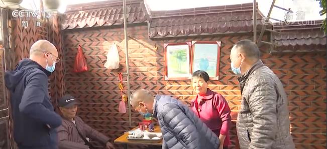 福建：子女就地過年 留守父母有人“管”