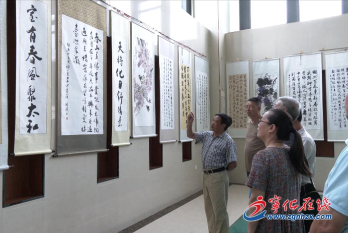 寧化老年大學(xué)開(kāi)展“我心向黨  翰墨飄香”書(shū)畫(huà)展