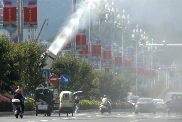 寧化：為城市道路除塵降溫 打造清涼出行環境
