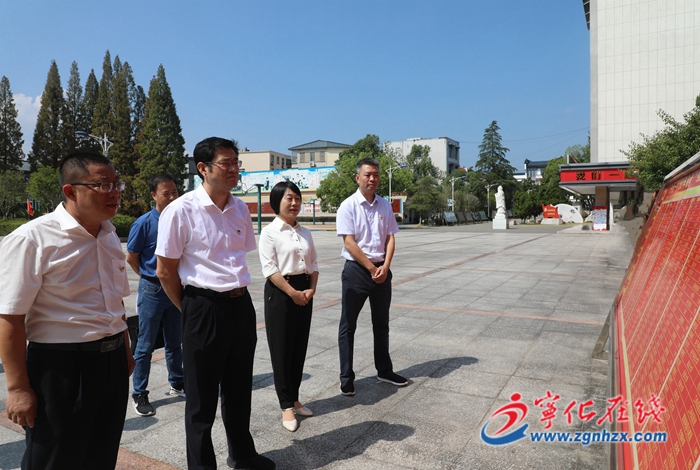 寧化縣領導開展教師節(jié)走訪慰問活動