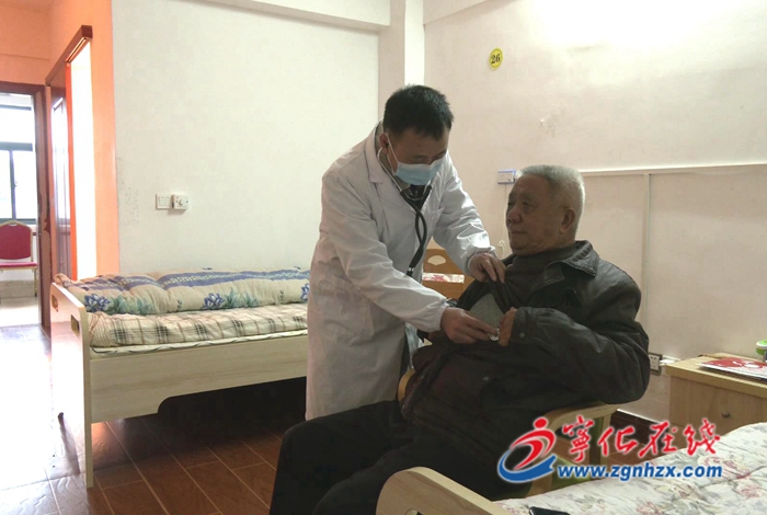 寧化：氣溫驟降及時(shí)“加被”關(guān)愛老年人