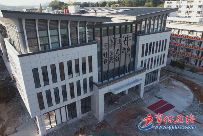 寧化一中圖書館綜合樓建設(shè)項目進入尾聲