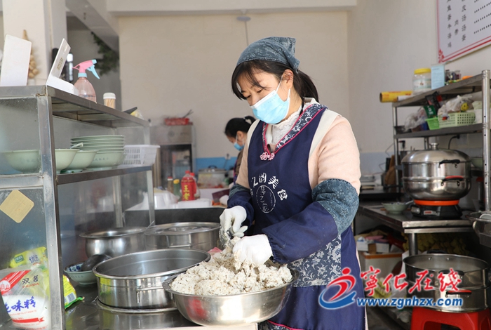 寧化：“頂梁柱”媽媽的小吃創業路