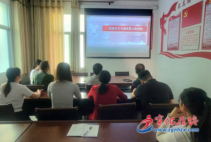 寧化縣委文明辦:突出“四個(gè)重點(diǎn)”深化模范機(jī)關(guān)創(chuàng)建