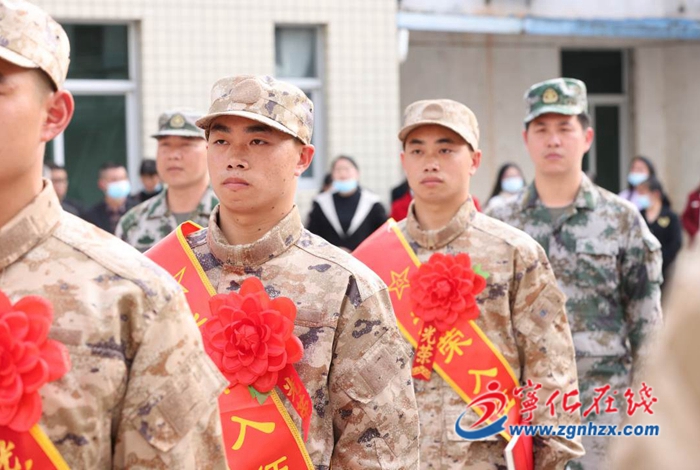 寧化:雙胞胎兄弟齊上陣 參軍報國共圓夢