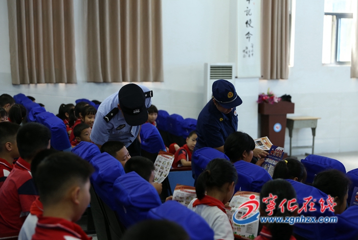 寧化城南鎮：“護航開學季 安全進校園”主題宣傳活動