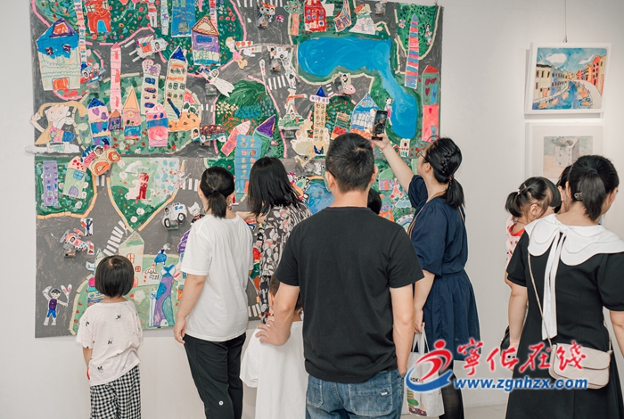 寧化：開展少兒藝術畫展 點亮少兒創造思維
