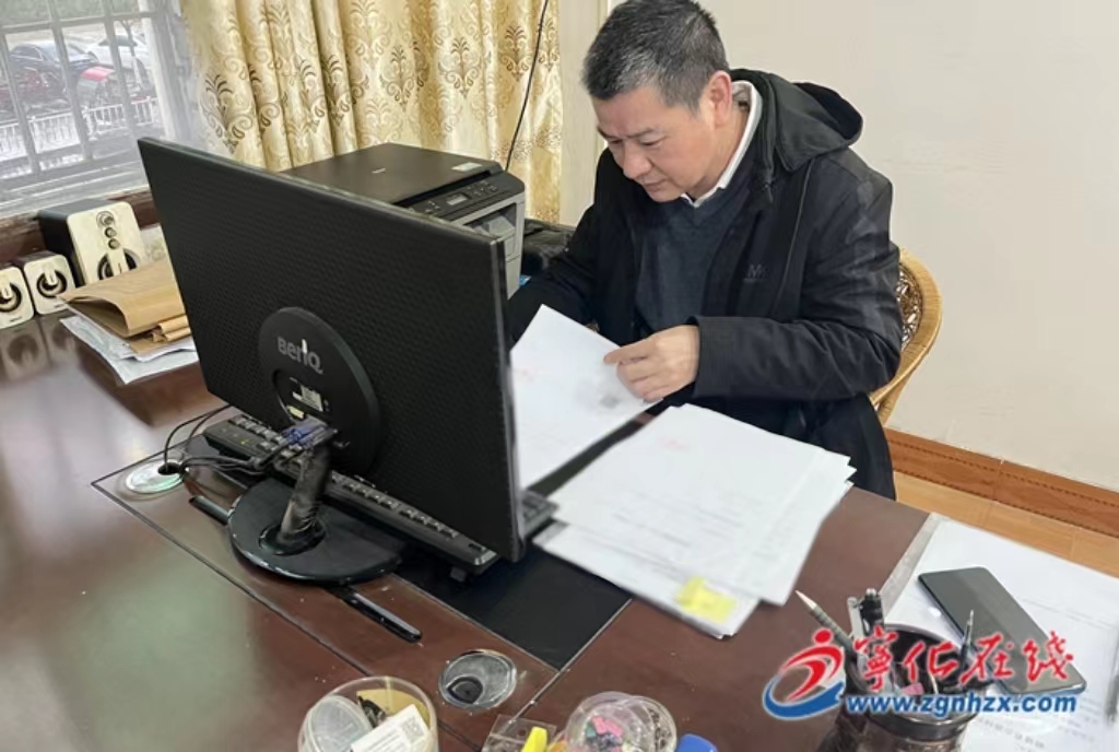 周方根：逆境中的追夢(mèng)人