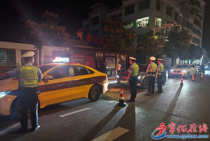 假期不松懈！寧化交警開(kāi)展酒醉駕集中整治統(tǒng)一行動(dòng)