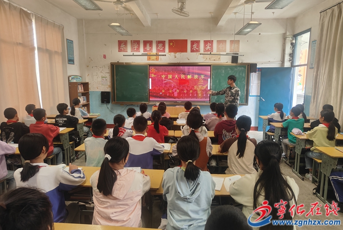 轉業老兵進校園，紅色薪火永相傳