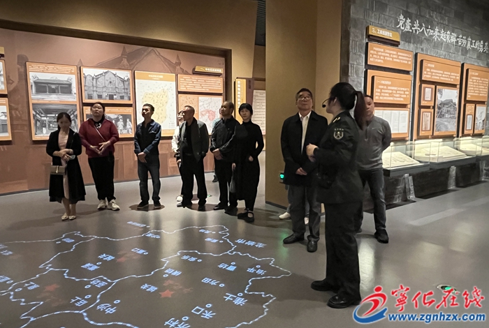 “詩頌長征 紅動三明”詩歌創作采風團走進寧化