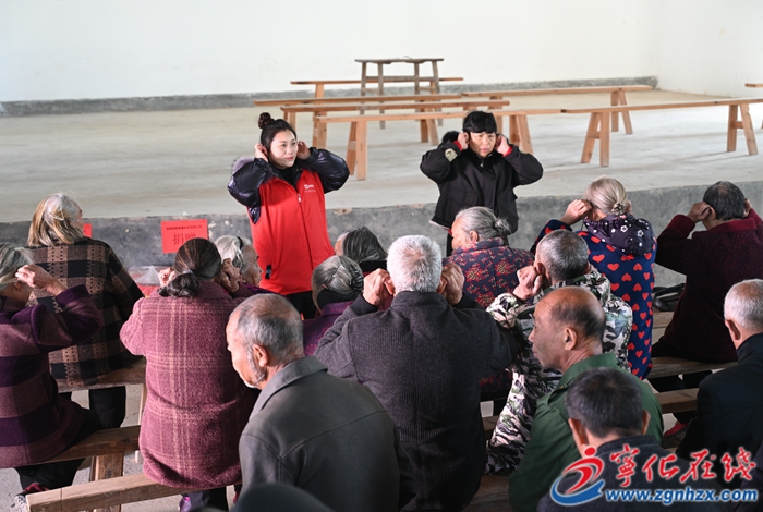 安樂鎮：情暖鄰里共團圓，同心助老暖年長