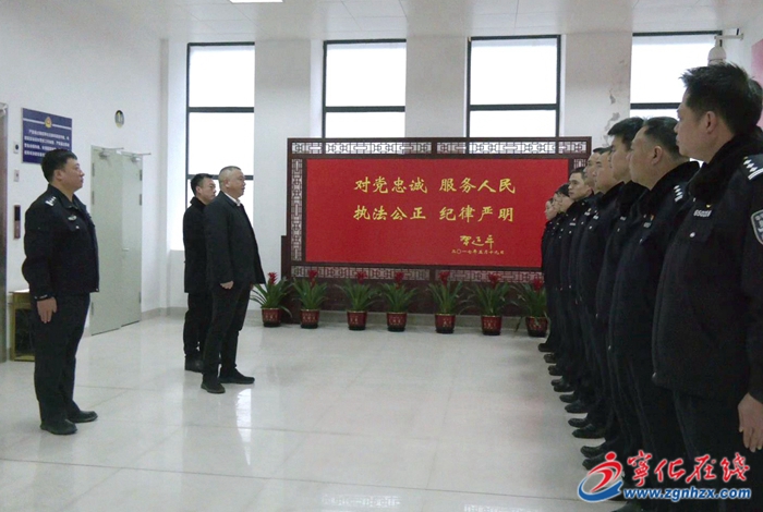 寧化縣領導慰問堅守崗位一線干部職工