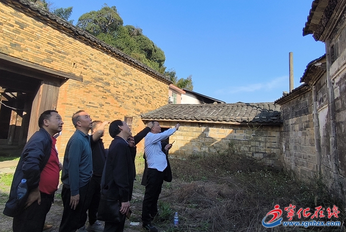 寧化縣舉辦社科普及宣傳專家 “提振精氣神 建功新福建”座談會暨閩學(xué)文化專題調(diào)研