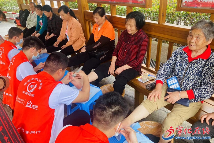 翠江鎮舉辦“鄰里相伴，幸福助老”主題活動