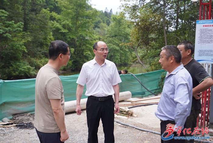 縣領導開展節前安全生產和防汛備汛檢查工作