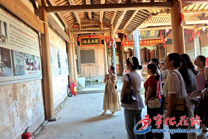 翠江鎮開展中央紅軍從寧化出發長征主題周活動