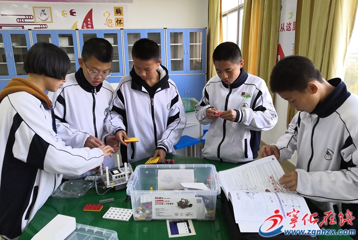 小小“智創”社團