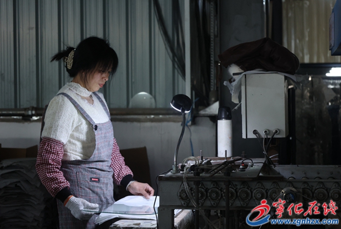 寧化：小盾玻璃制品有限公司開足馬力忙生產