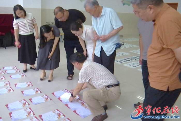 寧化縣舉行“大國少年 未來有我”青少年兒童現(xiàn)場書法大賽