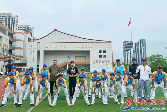 寧化棒球少年，棒棒的