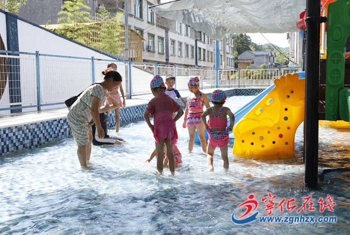 安樂鎮(zhèn)：親水項(xiàng)目助力鄉(xiāng)村“夏日經(jīng)濟(jì)”