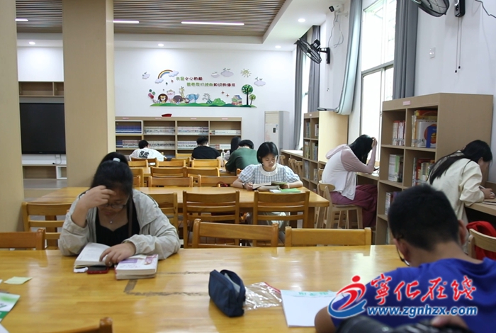 寧化：暑期圖書館學習氛圍濃