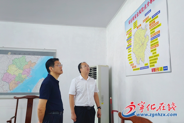 寧化縣領導“四不兩直”督導檢查安全生產工作