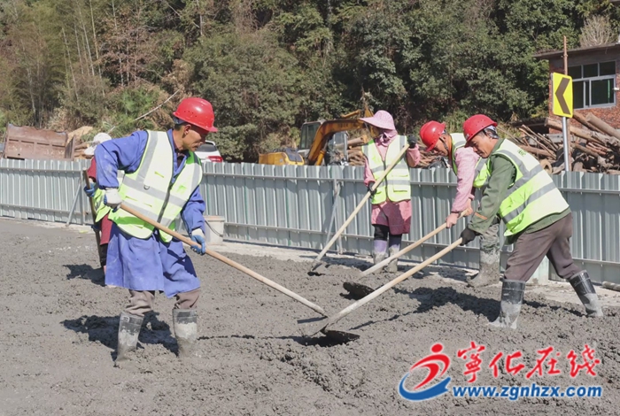 寧化：精準(zhǔn)改造風(fēng)險(xiǎn)路段 守護(hù)群眾出行安全