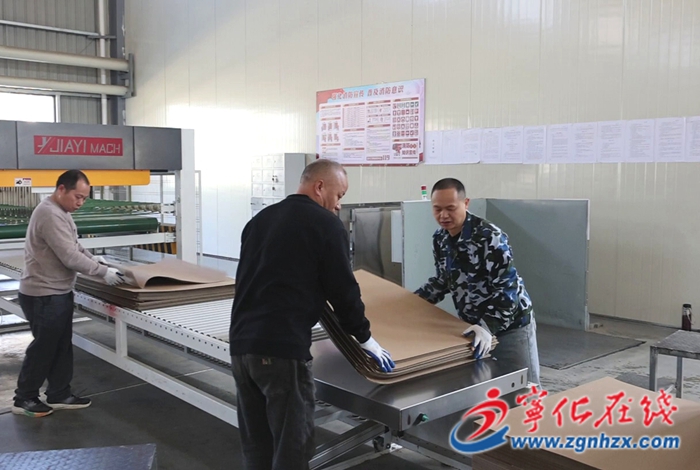 福建迪曜科技有限公司：滿產趕訂單 擴能拓生產