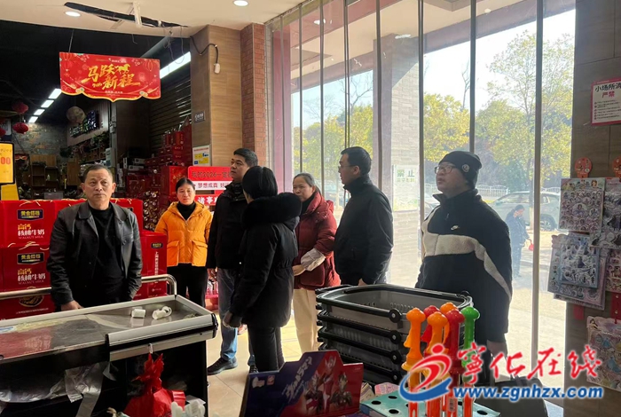 寧化：掛包走訪暖企心 精準服務促發展