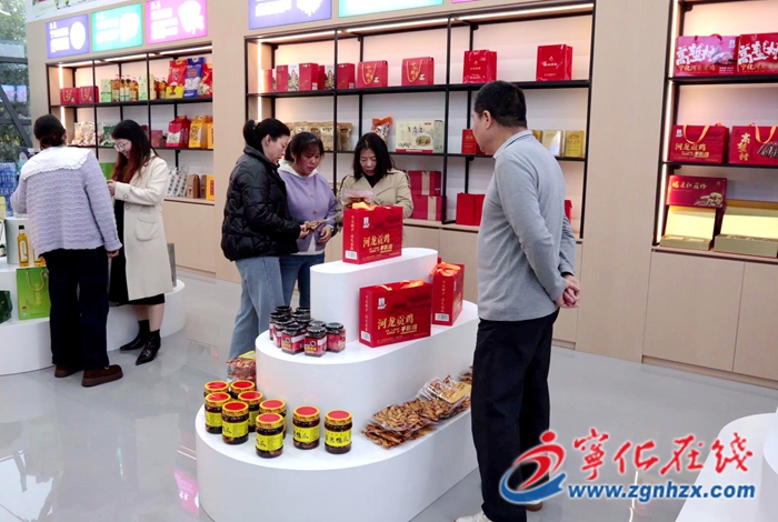 “寧化根味”供銷驛站入駐縣委黨校投入運營