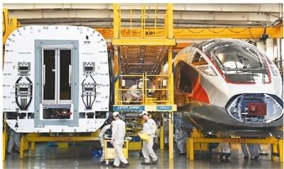 中國高鐵駛向世界最高舞臺 技術引進服務于自主創新