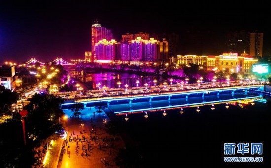 廣西荔浦夜色美