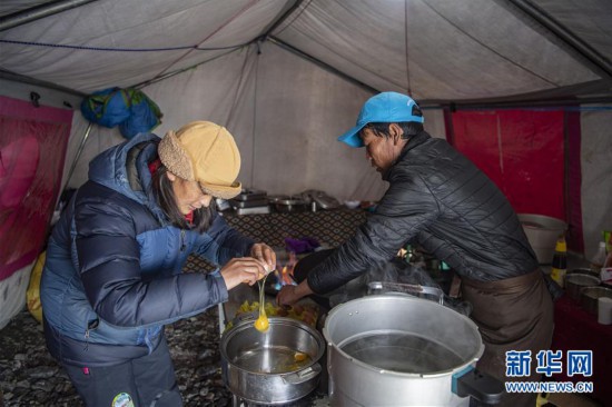 探訪珠峰海拔6500米的高山廚房