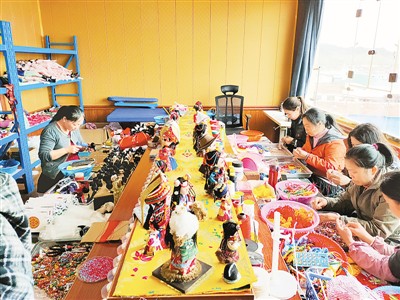 唐克鎮：走出藏區特色致富路（旅游扶貧故事(11)）