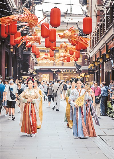 400多歲豫園變身國潮街區