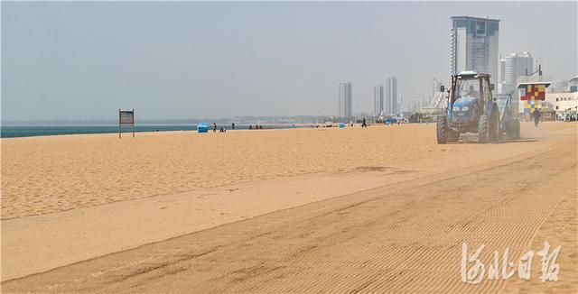 河北秦皇島：沙灘清篩 迎接游客